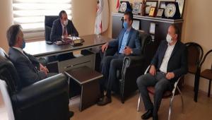 AK Parti\'den Lokanta ve Pastac�lara maske deste�i