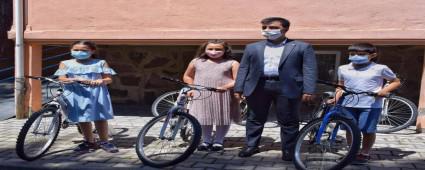 Ba�ar�l� ��renciler �d�llendirildi