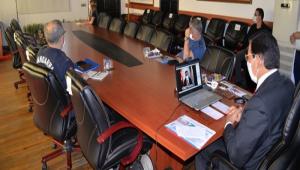 VAL� �M�T, KAYMAKAMLARLA V�DEO KONFERANS S�STEM� �ZER�NDEN TOPLANTI YAPTI