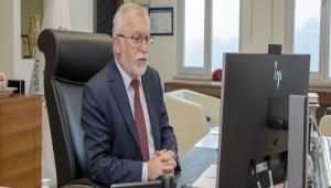BA�B�\'DE �UZAKTAN E��T�M\' �ALI�TAYI D�ZENLEND�