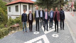 Mudurnu\'nun yollar�ndan sonra kald�r�mlar� da Bolu Belediyesi\'nden