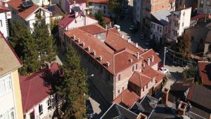 K�L�SEL� HAN\'DA CAM TAVAN UYGULAMASI YAPILIYOR