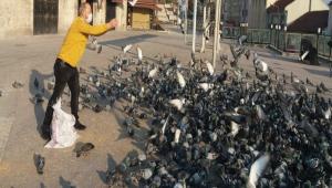 CAN DOSTLAR SOKA�A �IKMA YASA�INDA UNUTULMADI