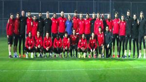 BELEK\'TE TEMPO YO�UN