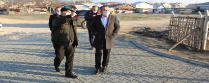 Ba�kan �zcan, Akta� ve Kara�ay�r Mahallesi\'nde inceleme yapt�