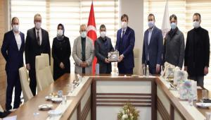 AK Parti\'den kom�u Ba�kana ziyaret