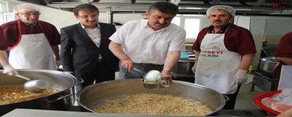 YEMEKLER A�EV�NDE P��ECEK, EVLERE SERV�S ED�LECEK