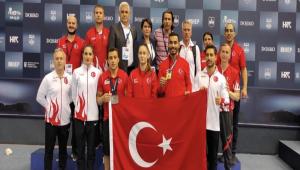 WORLD CHALLENGE CUP\'TA D�RT MADALYA