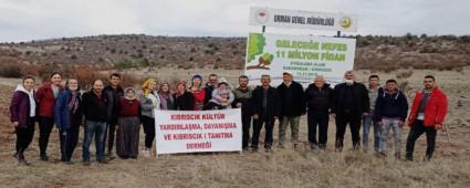KIBRISCIK\'TA ONLARCA F�DAN TOPRAKLA BULU�TU