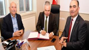 BA�B� REKT�RL��� �LE TEZ-KOOP-�� VE SA�LIK-�� ARASINDA EK PROTOKOLLER �MZALANDI
