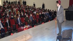 �ST�KLAL MAR�I\'NIN KABUL� VE MEHMET AK�F ERSOY\'U ANMA G�N� PROGRAMI D�ZENLEND�