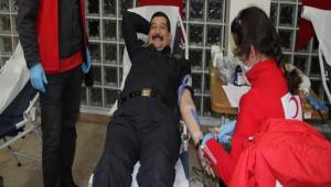 EMN�YET\'TEN KAN BA�I�I K�K H�CRE KAMPANYASINA DESTEK