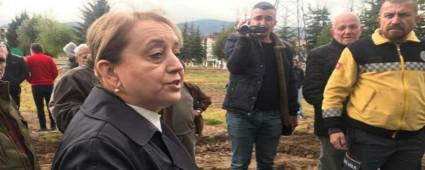 AYDIN\'DAN �AKMAKLAR MAHALLES� MEZARLI�I A�IKLAMASI
