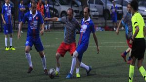 VETERANLARDA GOL YA�MURU