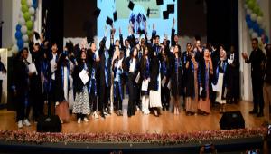 ULUSLARARASI ��RENC�LER, T�MER\'DEN MEZUN OLDULAR