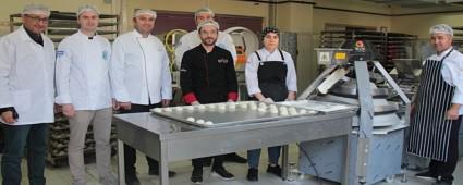 MESLEK L�SELER� EKMEK �RET�YOR