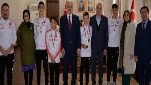 DERECE ALAN SPORCULARDAN VAL� KILI�\'I Z�YARET