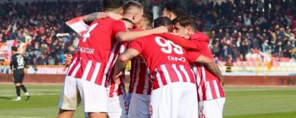 Bolupor Kendi Evinde �ov Yapt�