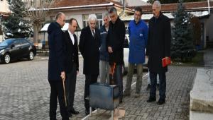 DEPREMZEDELER ���N TUVALET VE SOBA YAPIYORLAR