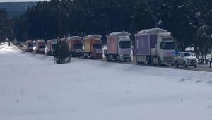 BOLU\'DAN DEPREM B�LGES�NE 555 ARA� YARDIM   