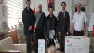 OTOMAT�K KALP MASAJI C�HAZLARI, �L SA�LIK M�D�RL���NE TESL�M ED�LD�