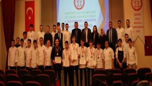 ESENTEPE ALTIN BI�AK YEMEK YARI�MASI YAPILDI