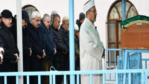 DEPREMZEDE KADIN HAYATINI KAYBETT�