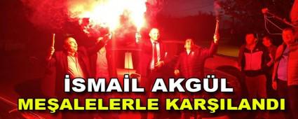 �SMA�L AKG�L ME�ALELERLE KAR�ILANDI