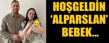 SEFA G�NAY �LE E�� �REM\'�N MUTLU G�N�