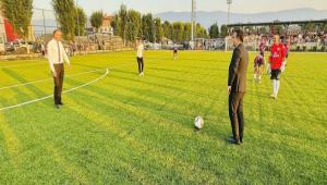 HEM S�YAS� ARENADA HEM FUTBOL SAHASINDA