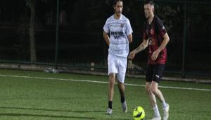 ��TE K�YLER ARASI FUTBOL TURNUVASINDA,�ST TURA �IKAN TAKIMLAR