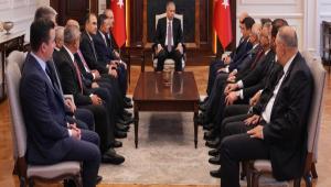 �SMA�L AKG�L\'DEN BAKAN YERL�KAYA\'YA GE�M�� OLSUN Z�YARET�