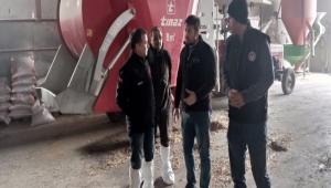 ZEKER�YA AR\'DAN �RNEK AR� ��LETMELER�NE Z�YARET