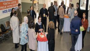 BA�B�\'DEN PROJE YAZMA VE Y�R�TME K�LT�R�NE �NEML� DESTEK
