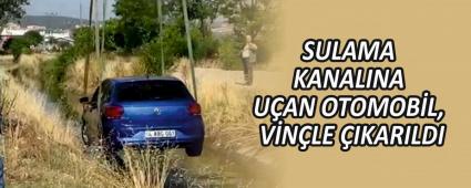 SULAMA KANALINA U�AN OTOMOB�L, V�N�LE �IKARILDI