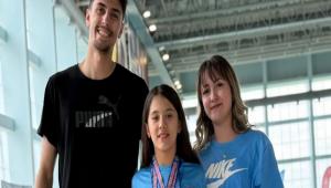 ALTIN KULA� AY�ENUR! BOLU\'DAN T�RK�YE Z�RVES�NE